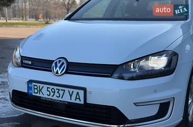 Хетчбек Volkswagen e-Golf 2014 в Рівному