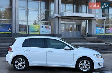 Хетчбек Volkswagen e-Golf 2014 в Рівному