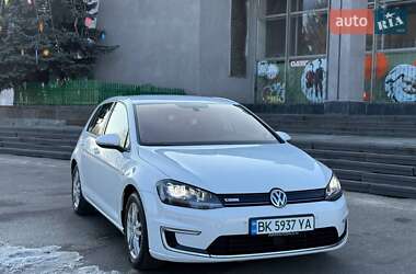 Хетчбек Volkswagen e-Golf 2014 в Рівному