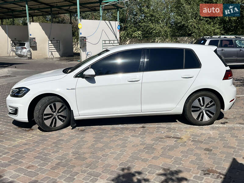 Хетчбек Volkswagen e-Golf 2020 в Хмельницькому фото 3 Хетчбек Volkswagen e-Golf 2020 в Хмельницькому