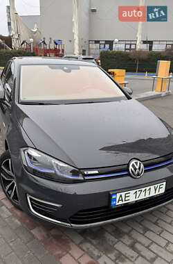 Хетчбек Volkswagen e-Golf 2019 в Дніпрі