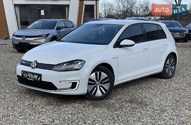 Хетчбек Volkswagen e-Golf 2015 в Стрию