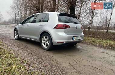 Хетчбек Volkswagen e-Golf 2015 в Летичіві