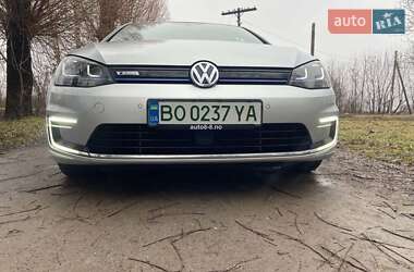 Хетчбек Volkswagen e-Golf 2015 в Летичіві