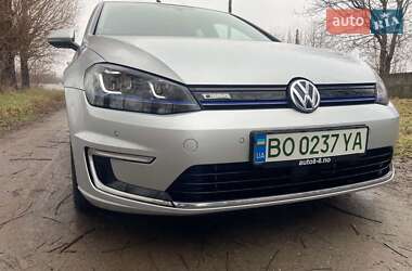 Хетчбек Volkswagen e-Golf 2015 в Летичіві