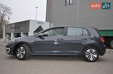 Хэтчбек Volkswagen e-Golf 2020 в Киеве