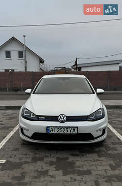 Хэтчбек Volkswagen e-Golf 2015 в Белой Церкви