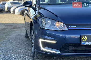 Хэтчбек Volkswagen e-Golf 2015 в Ивано-Франковске