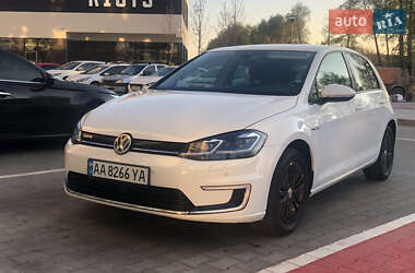 Хэтчбек Volkswagen e-Golf 2019 в Киеве