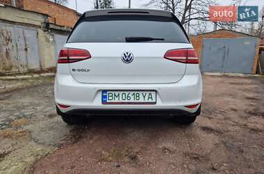 Хетчбек Volkswagen e-Golf 2015 в Сумах