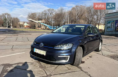 Хетчбек Volkswagen e-Golf 2015 в Дніпрі