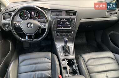 Хэтчбек Volkswagen e-Golf 2014 в Николаеве