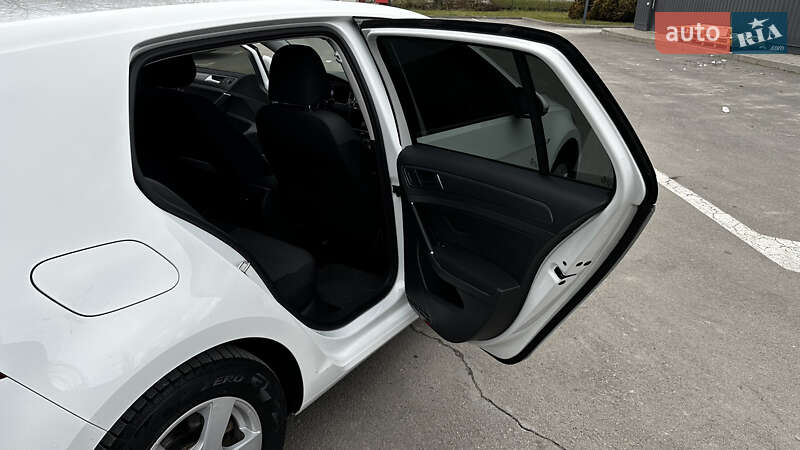 Хетчбек Volkswagen e-Golf 2017 в Кам'янець-Подільському