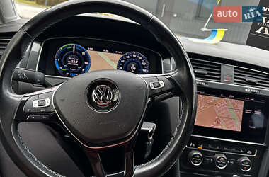 Хетчбек Volkswagen e-Golf 2017 в 