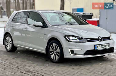 Хетчбек Volkswagen e-Golf 2018 в Дніпрі