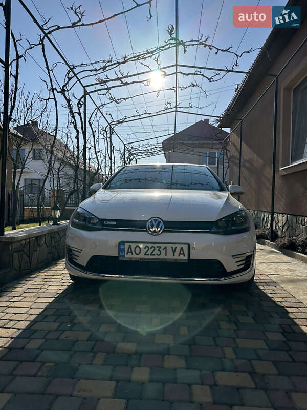 Хетчбек Volkswagen e-Golf 2020 в Іршаві