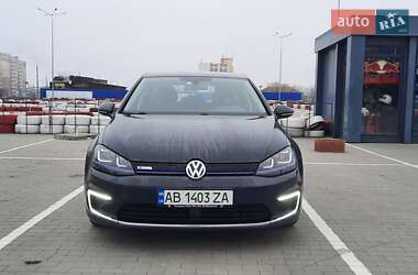 Хэтчбек Volkswagen e-Golf 2015 в 