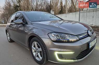 Хэтчбек Volkswagen e-Golf 2015 в Виннице