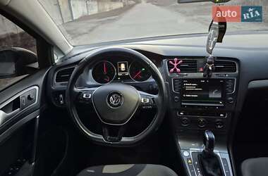 Хэтчбек Volkswagen e-Golf 2015 в Виннице