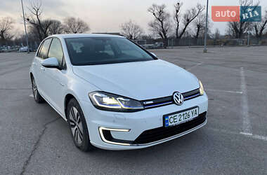 Хетчбек Volkswagen e-Golf 2018 в Чернівцях