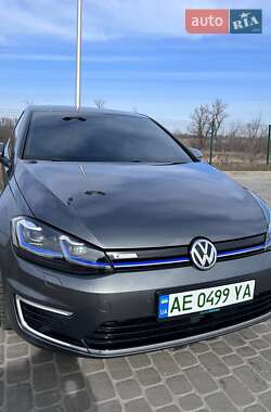 Хэтчбек Volkswagen e-Golf 2019 в Павлограде