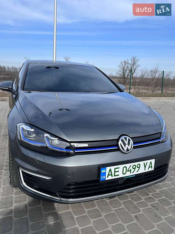 Хэтчбек Volkswagen e-Golf 2019 в Днепре