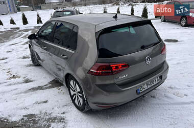 Хэтчбек Volkswagen e-Golf 2015 в Малине