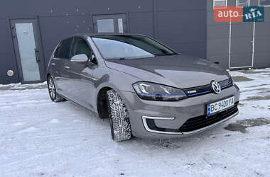 Хэтчбек Volkswagen e-Golf 2015 в Малине