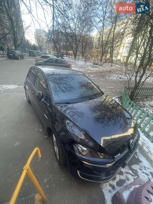 Volkswagen e-Golf 2014