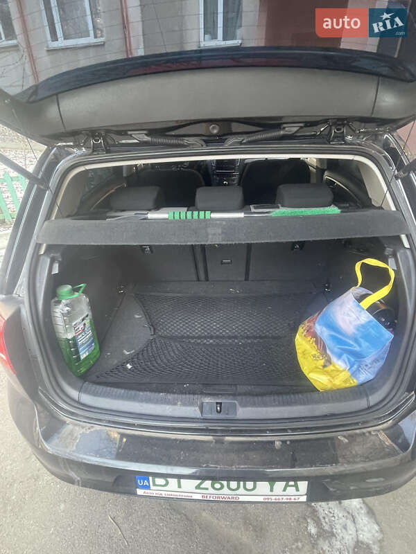 Хетчбек Volkswagen e-Golf 2014 в Полтаві