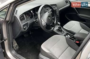 Хетчбек Volkswagen e-Golf 2015 в 