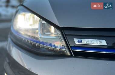 Хетчбек Volkswagen e-Golf 2015 в 