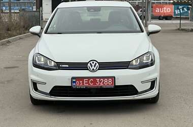 Хэтчбек Volkswagen e-Golf 2014 в 