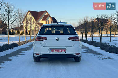 Хетчбек Volkswagen e-Golf 2015 в Сарнах