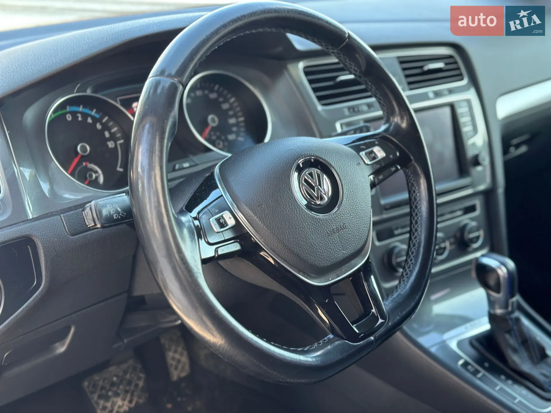 2015 Volkswagen Golf - мініатюра 27
