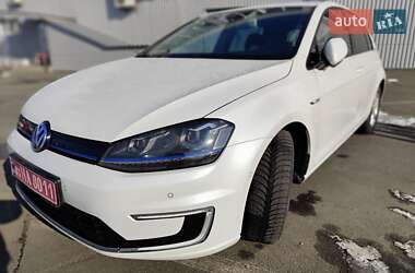 Хетчбек Volkswagen e-Golf 2015 в Києві