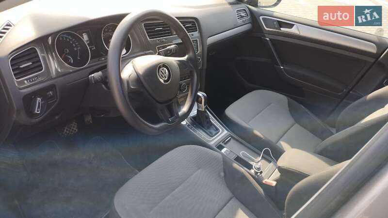 Хэтчбек Volkswagen e-Golf 2014 в Тернополе