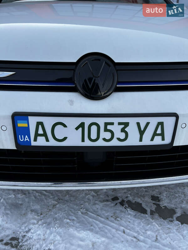 Хетчбек Volkswagen e-Golf 2014 в Ковелі