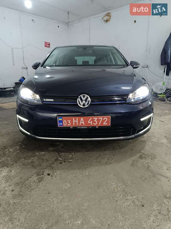 Хэтчбек Volkswagen e-Golf 2016 в Ровно фото 8 Хэтчбек Volkswagen e-Golf 2016 в Ровно