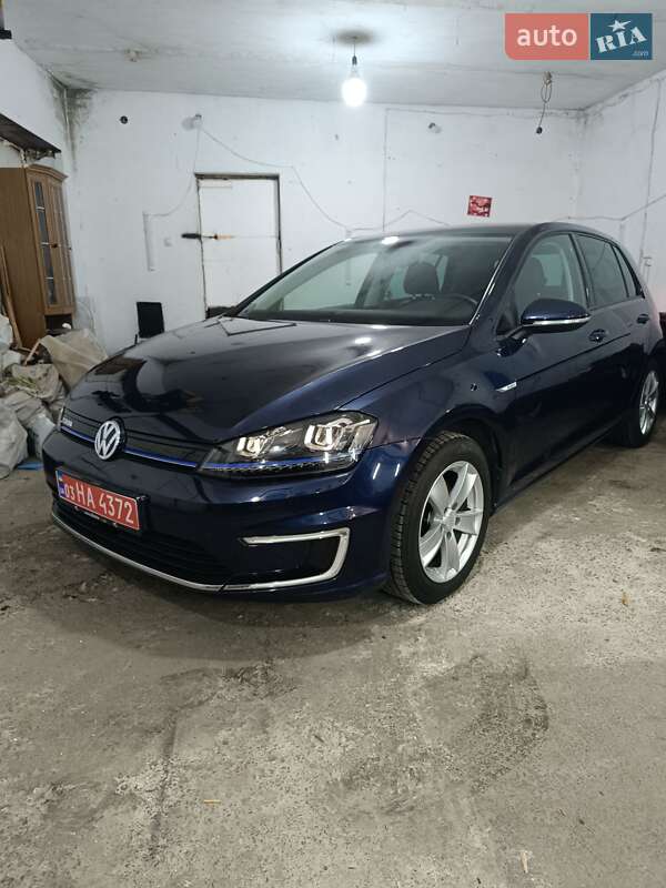 Хэтчбек Volkswagen e-Golf 2016 в Ровно фото 2 Хэтчбек Volkswagen e-Golf 2016 в Ровно