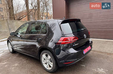 Хетчбек Volkswagen e-Golf 2015 в Києві