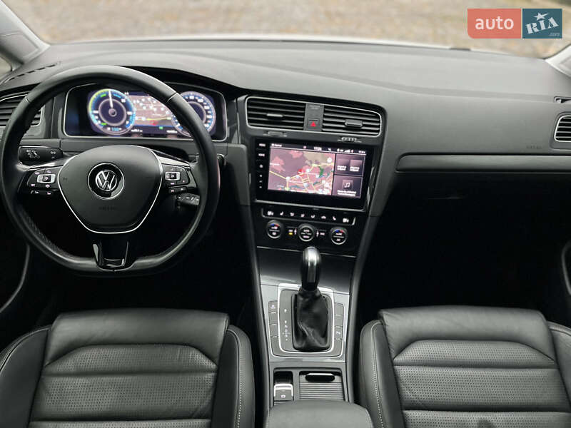 Хетчбек Volkswagen e-Golf 2020 в Мукачевому