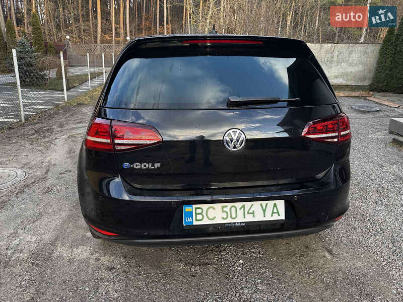 Хэтчбек Volkswagen e-Golf 2015 в Львове