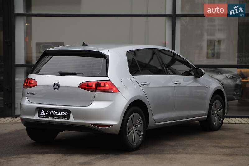Хэтчбек Volkswagen e-Golf 2016 в Харькове