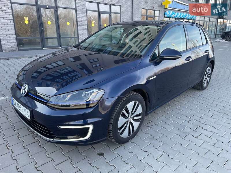 Volkswagen e-Golf 2015
