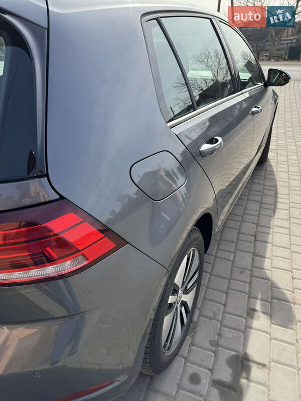 Хэтчбек Volkswagen e-Golf 2019 в Шполе