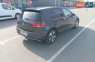 Хетчбек Volkswagen e-Golf 2020 в Києві