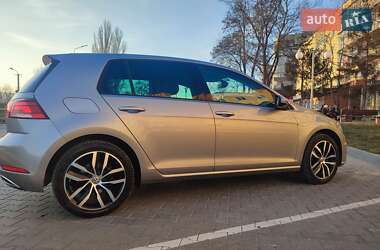 Хэтчбек Volkswagen e-Golf 2017 в Могилев-Подольске
