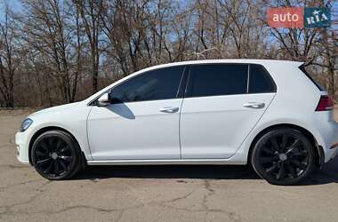 Хетчбек Volkswagen e-Golf 2018 в 
