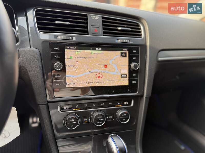 Хэтчбек Volkswagen e-Golf 2019 в Виннице